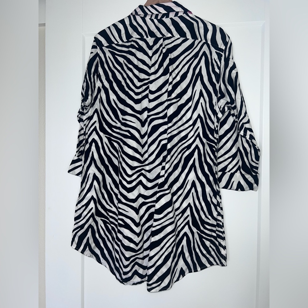 LAUREN RALPH LAUREN black-and-white zebra with pink detail night, shirt, size XL - Picture 2 of 5